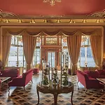 Grand Hotel