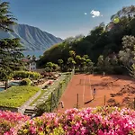 Grand Hotel 5*