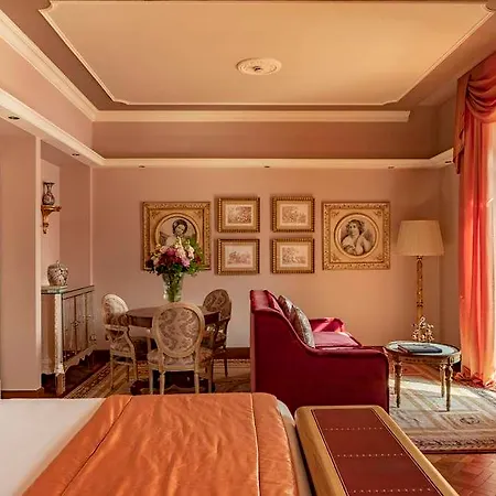 特雷麦梭大酒店