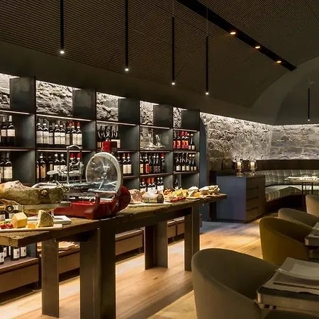 فندق غراند تريميتسو تريميتْسّو